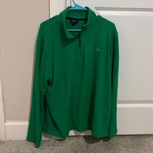 Vineyard vines pull over size large